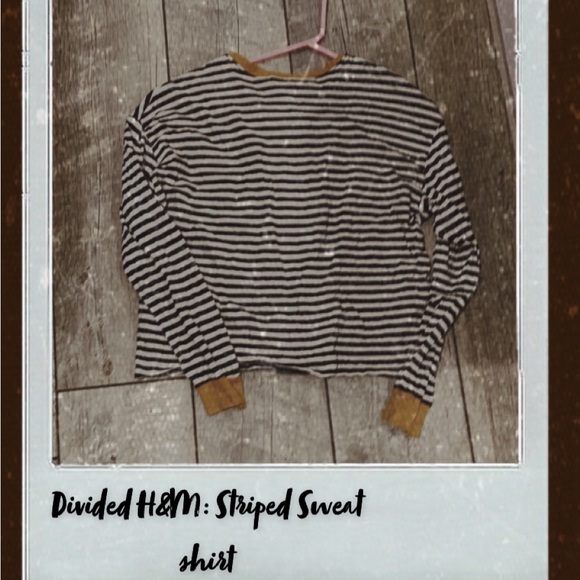 🎶🎨✨DIVIDED H&M SWEATSHIRT!!✨🎨🎶 - Picture 3 of 3